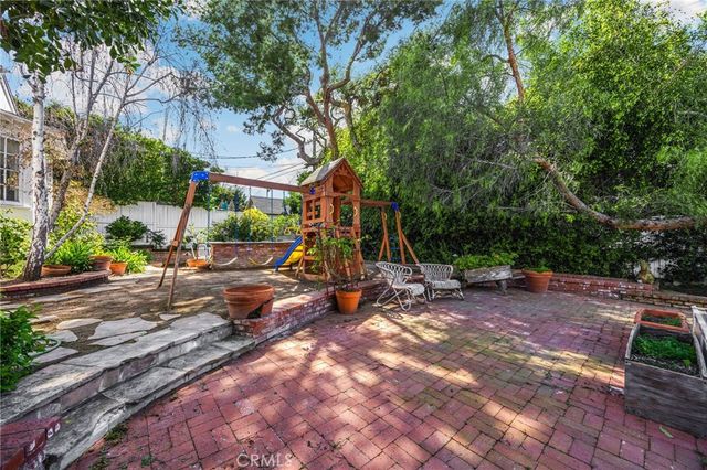 3301 Tilden Avenue, Los Angeles, CA 90034
