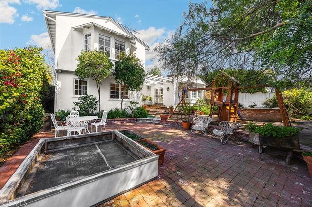 3301 Tilden Avenue, Los Angeles, CA 90034