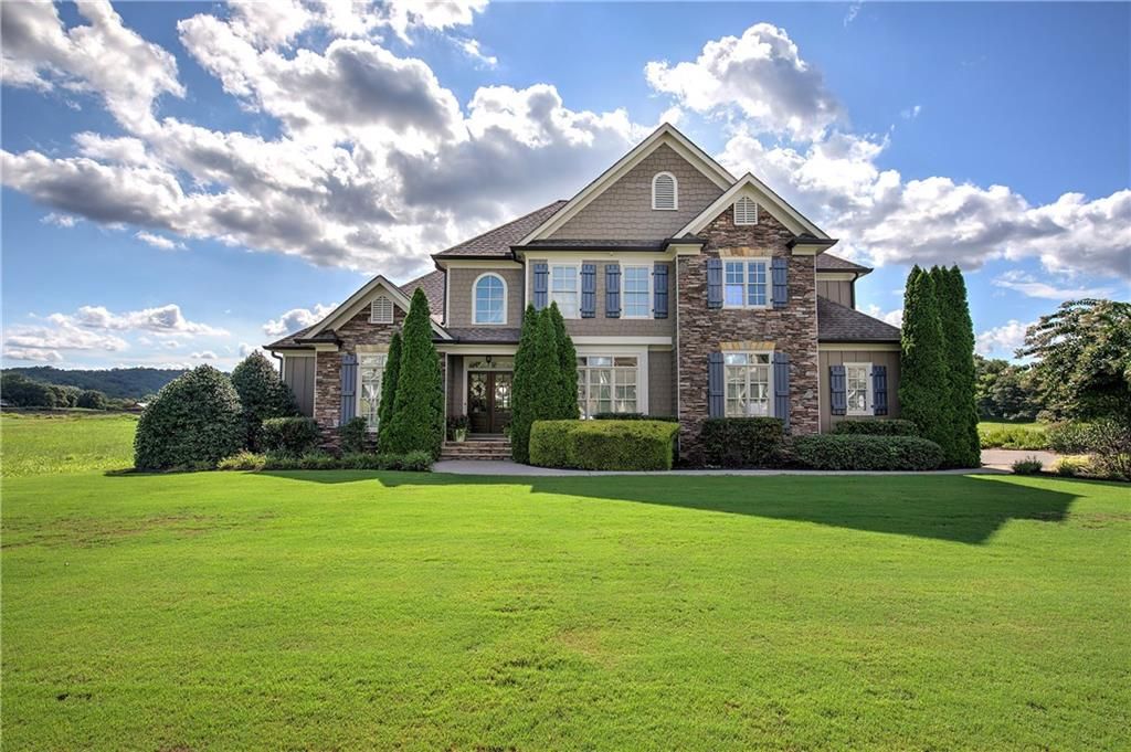 44 River Shoals SE Drive, Cartersville, GA 30120