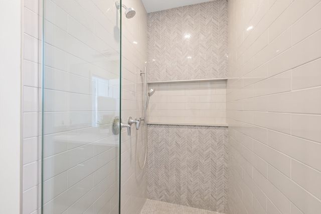 96 Otis St 1, Cambridge, MA 02141