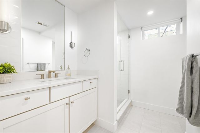 96 Otis St 1, Cambridge, MA 02141