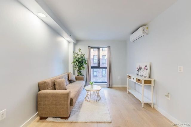 37-32 89th Street 4D, Jackson Heights, NY 11372