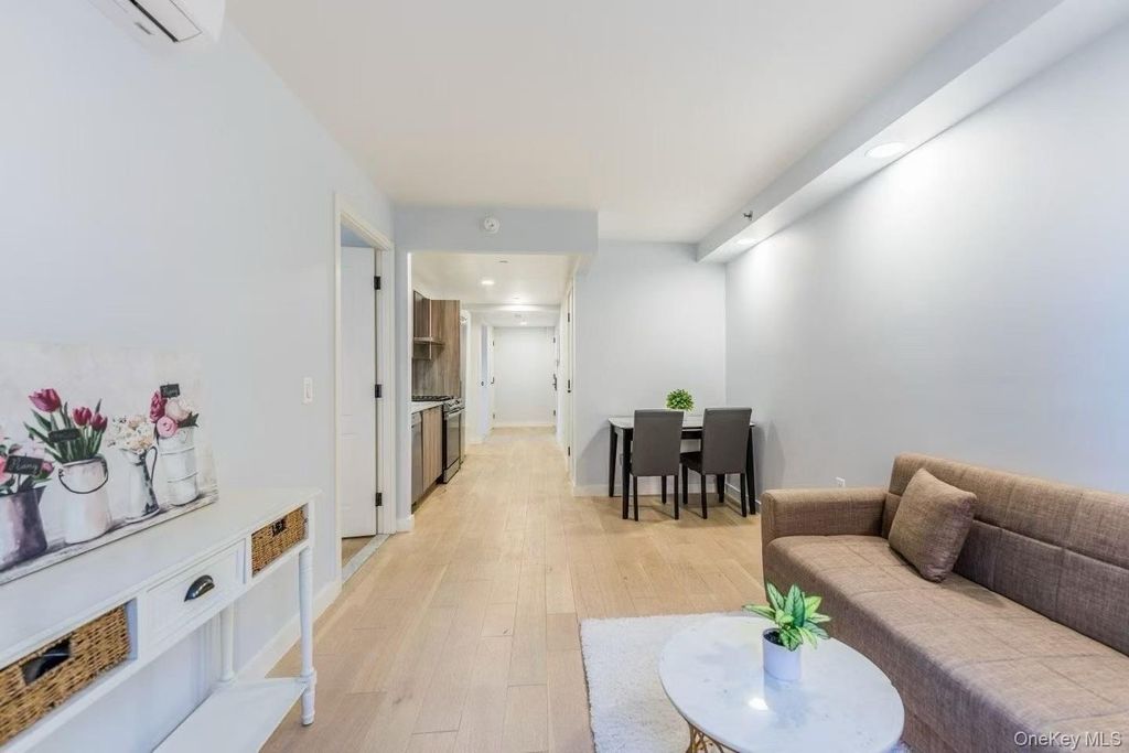 37-32 89th Street 4D, Jackson Heights, NY 11372