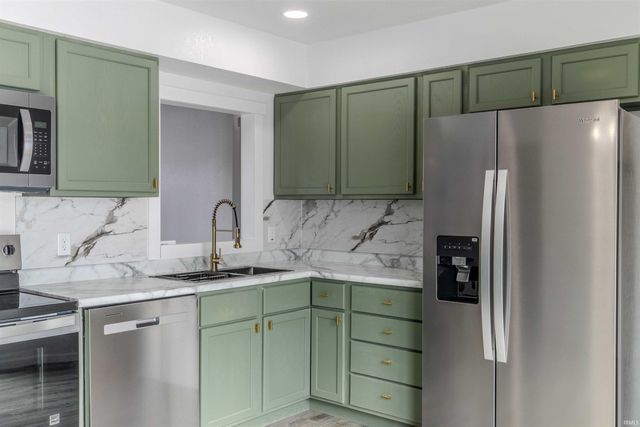 417 Cadillac Street, Ligonier, IN 46767