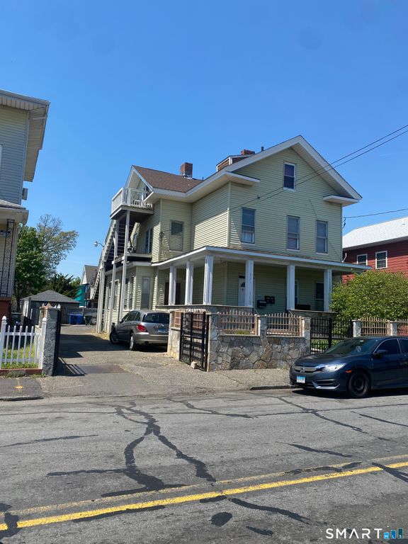 667 Noble Avenue, Bridgeport, CT 06608