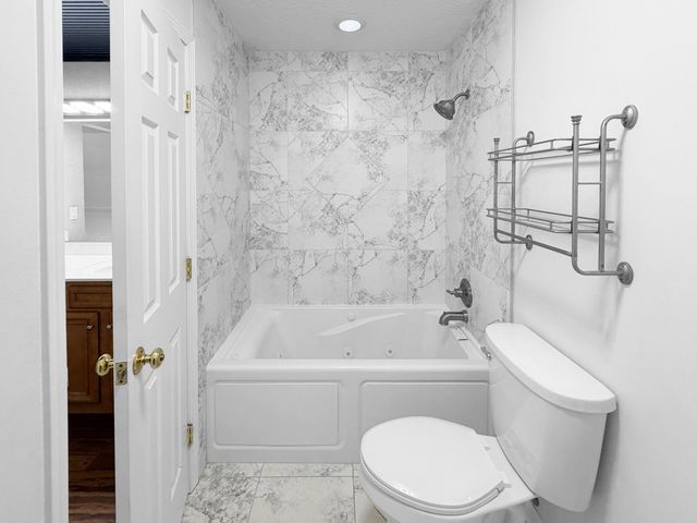 5555 Galaxy Drive, Crestview, FL 32539