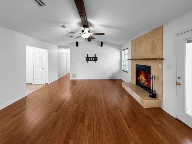 5555 Galaxy Drive, Crestview, FL 32539