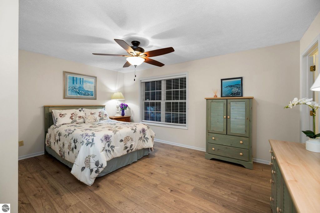 Image 15 of property listing at 5466 Millbrook Drive # 6, Williamsburg, MI 49690