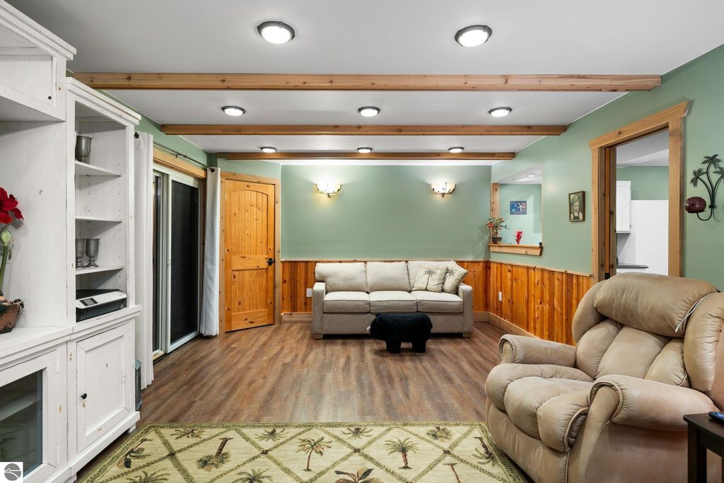 Image 33 of property listing at 5466 Millbrook Drive # 6, Williamsburg, MI 49690