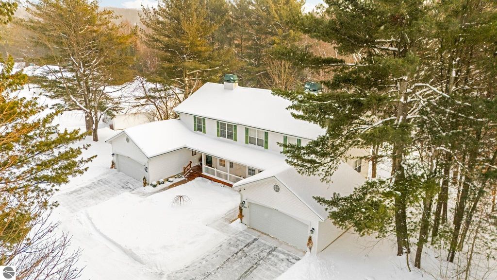 Image 37 of property listing at 5466 Millbrook Drive # 6, Williamsburg, MI 49690