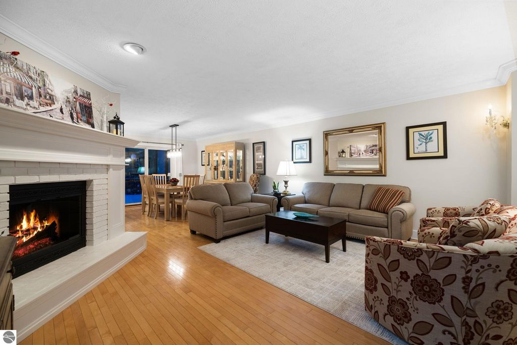 Image 5 of property listing at 5466 Millbrook Drive # 6, Williamsburg, MI 49690