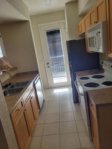 11019 Legacy Lane 203, Palm Beach Gardens, FL 33410