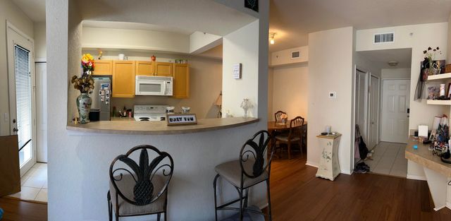 11019 Legacy Lane 203, Palm Beach Gardens, FL 33410