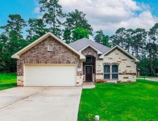 5 Corkwood Road, Trinity, TX 75862