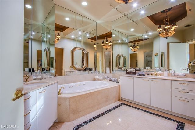 2877 Paradise Road 105, Las Vegas, NV 89109