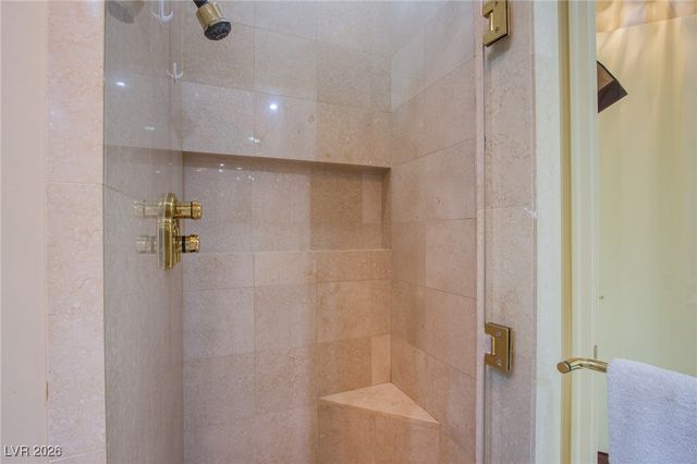 2877 Paradise Road 105, Las Vegas, NV 89109