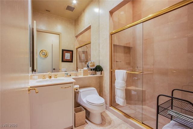 2877 Paradise Road 105, Las Vegas, NV 89109