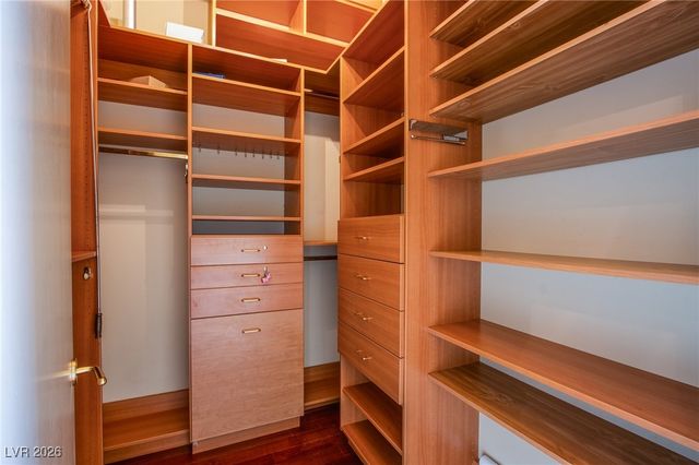 2877 Paradise Road 105, Las Vegas, NV 89109