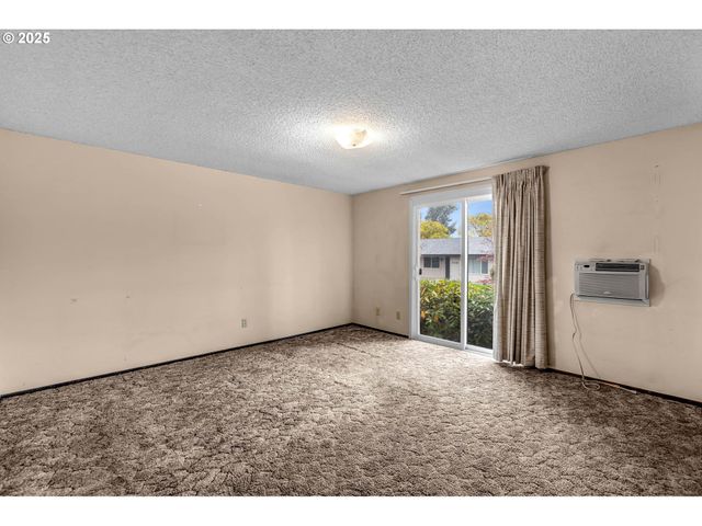 3704 Ne 45TH St, Vancouver, WA 98661