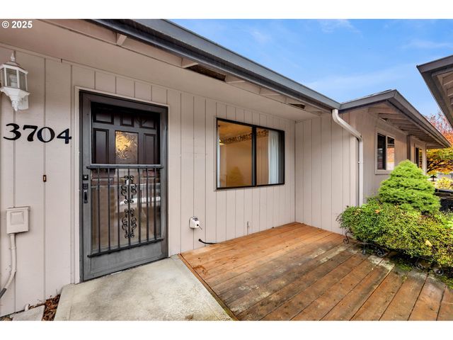 3704 Ne 45TH St, Vancouver, WA 98661