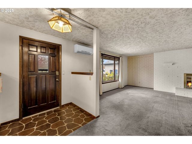 3704 Ne 45TH St, Vancouver, WA 98661