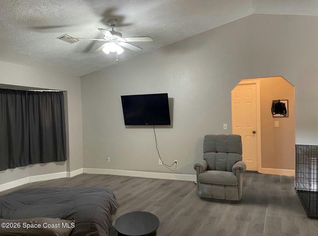 1067 Heath Avenue NW, Palm Bay, FL 32907