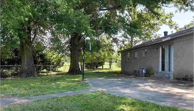 5201 N Woodland Dr, North Little Rock, AR 72117