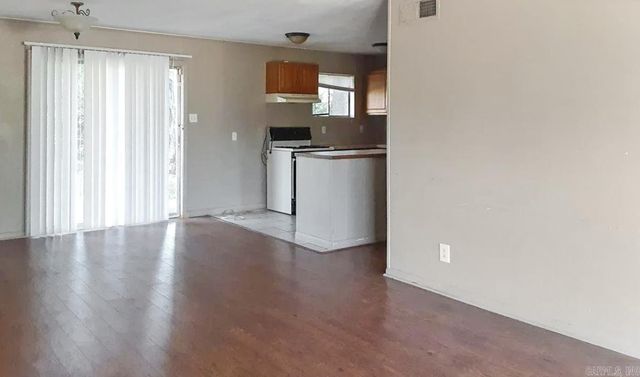 5201 N Woodland Dr, North Little Rock, AR 72117