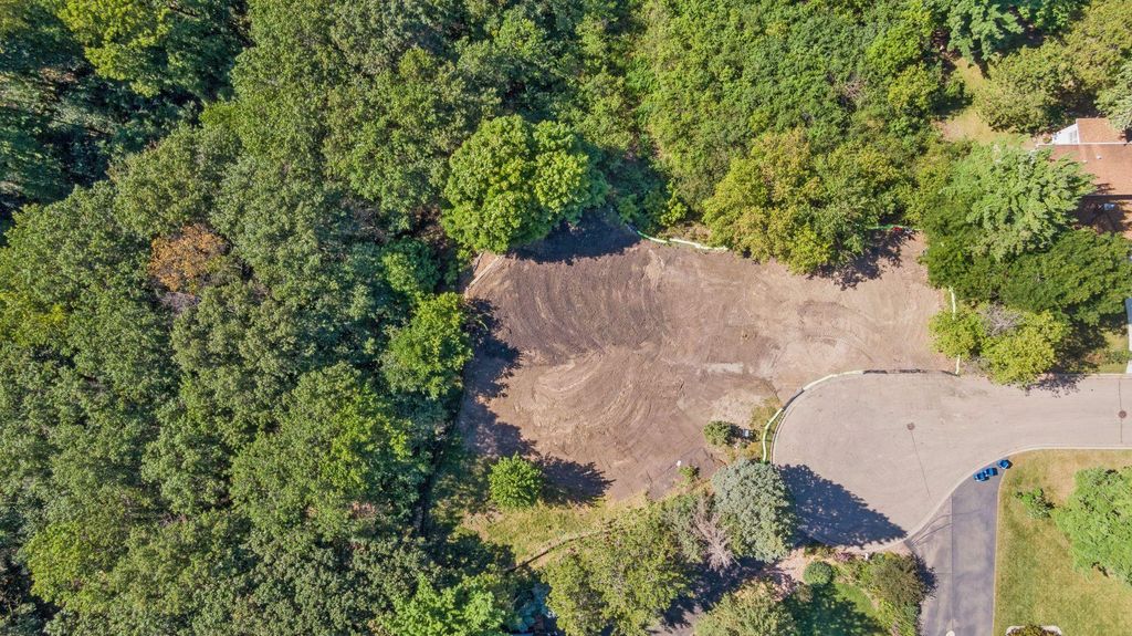 5038 Dominick Spur, Hopkins, MN 55343 — photo 4