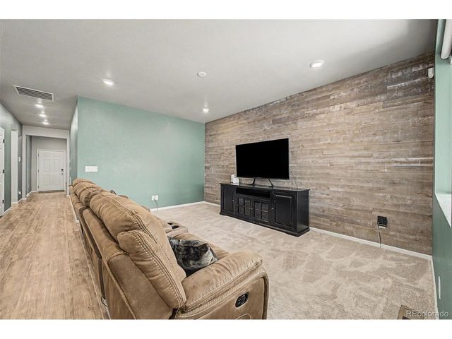 21209 E Princeton Pl, Aurora, CO 80013