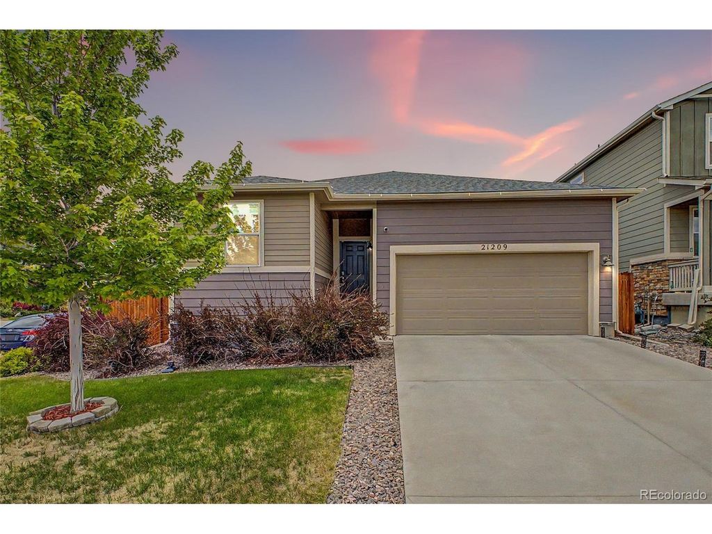 21209 E Princeton Pl, Aurora, CO 80013