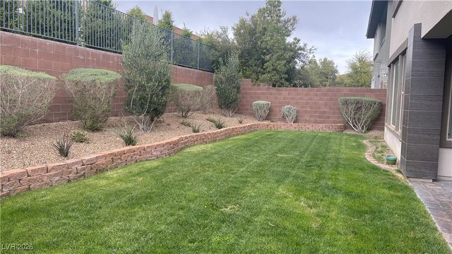 6037 Andezano Drive, Las Vegas, NV 89135