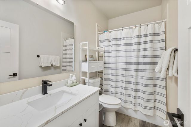 11217 Country Club Place, Anderson Island, WA 98303