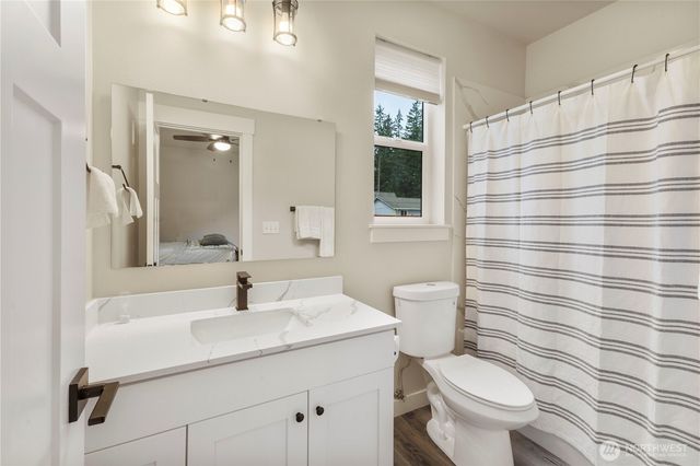 11217 Country Club Place, Anderson Island, WA 98303