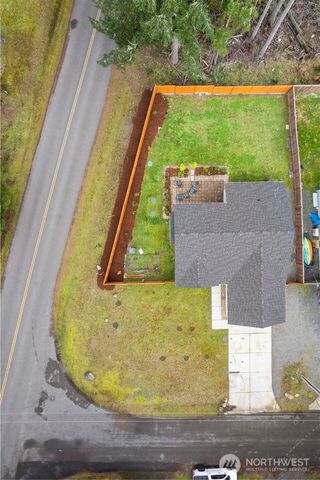 11217 Country Club Place, Anderson Island, WA 98303