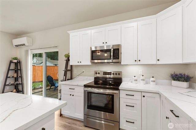 11217 Country Club Place, Anderson Island, WA 98303