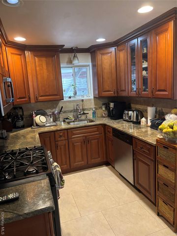 188-31 Jordan Avenue, Saint Albans, NY 11412