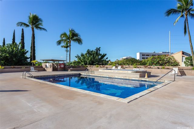98-351 Koauka Loop C402, Aiea, HI 96701