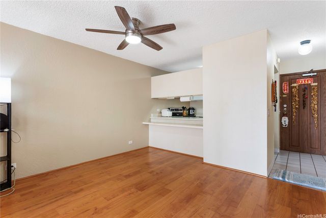 98-351 Koauka Loop C402, Aiea, HI 96701