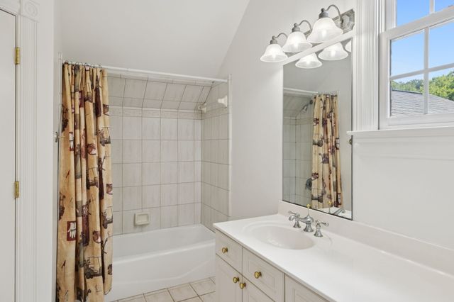 728 Legends Crest Dr, Franklin, TN 37069