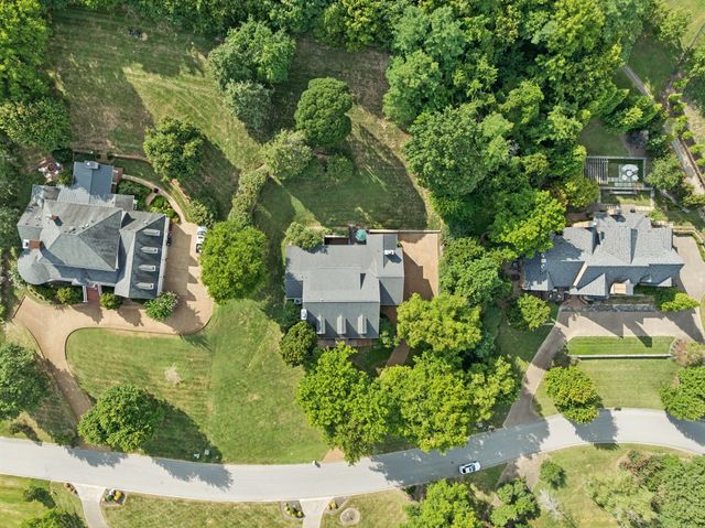 728 Legends Crest Dr, Franklin, TN 37069