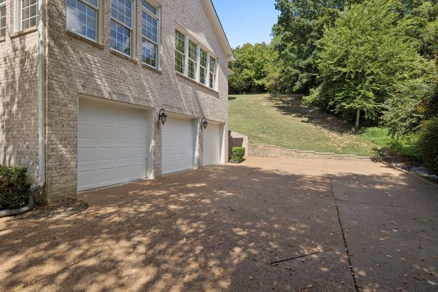 728 Legends Crest Dr, Franklin, TN 37069