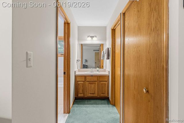 2867 Iris Lane, Hartland Township, MI 48353