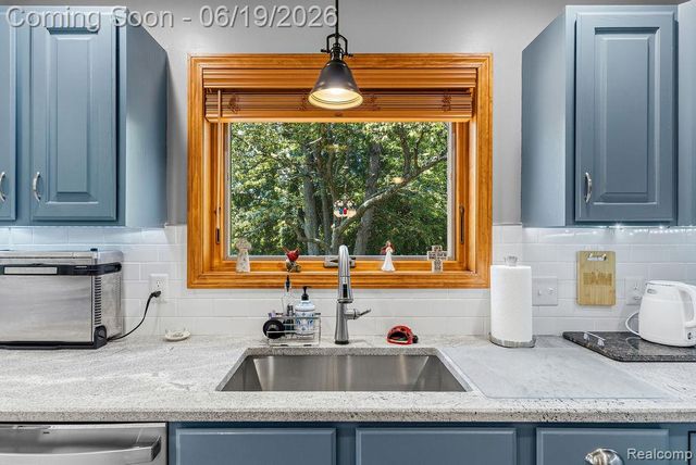 2867 Iris Lane, Hartland Township, MI 48353