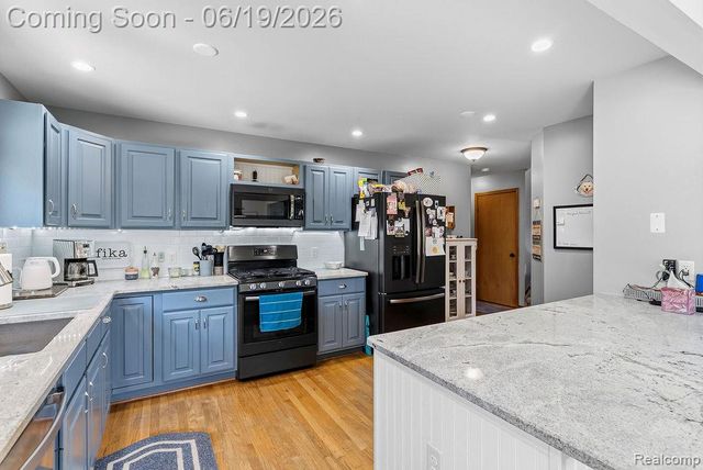 2867 Iris Lane, Hartland Township, MI 48353