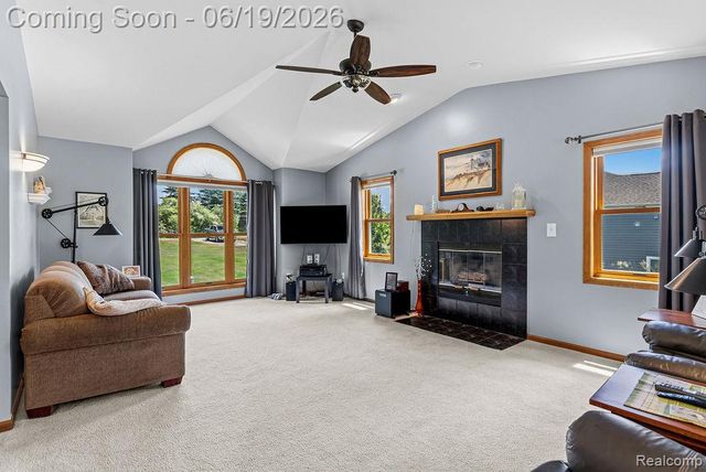 2867 Iris Lane, Hartland Township, MI 48353