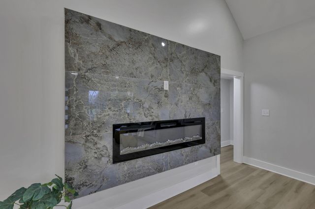 2421 N County Line Road, Sunbury, OH 43074