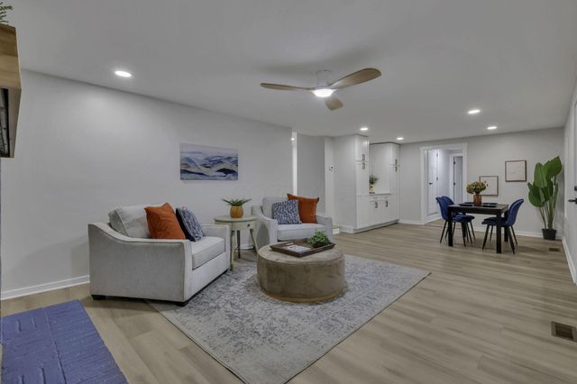 2421 N County Line Road, Sunbury, OH 43074