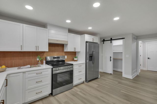 2421 N County Line Road, Sunbury, OH 43074