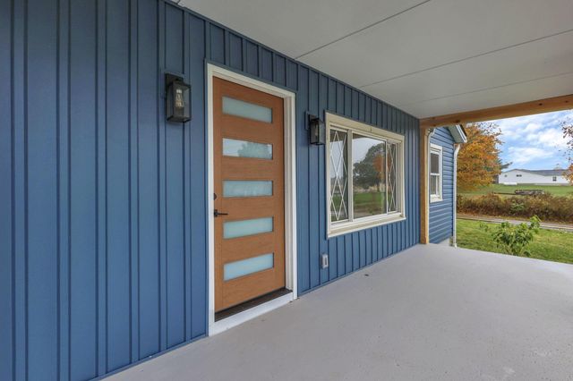 2421 N County Line Road, Sunbury, OH 43074